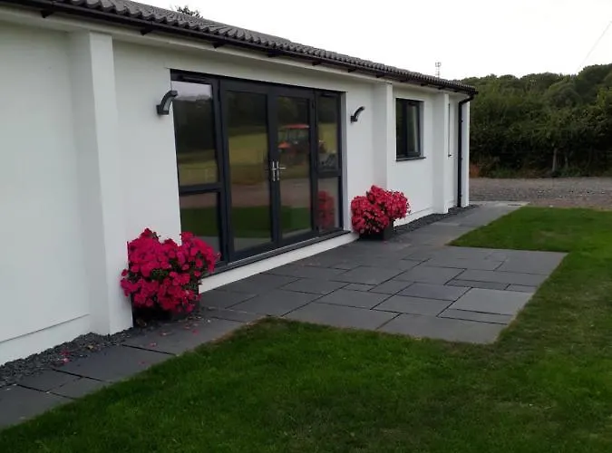 Foxholes Accommodation Felton 